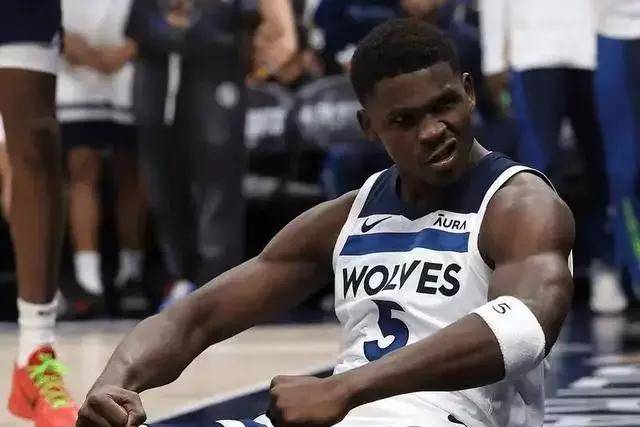 原帅24分施韦德23+13+14 山西5人上双大胜江苏